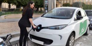 Pourquoi les Voitures Électriques Ne Sont Pas Écologiques